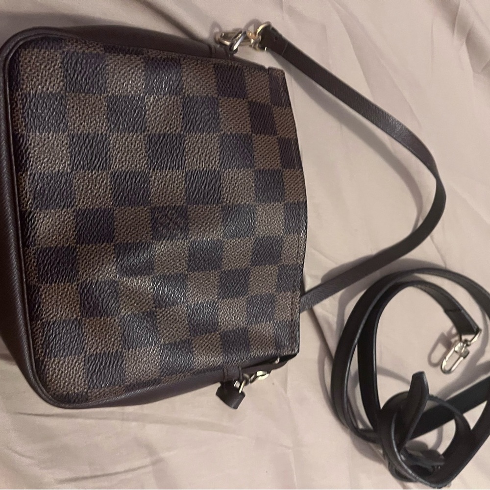 Louis Vuitton Checkered Brown Wristlet